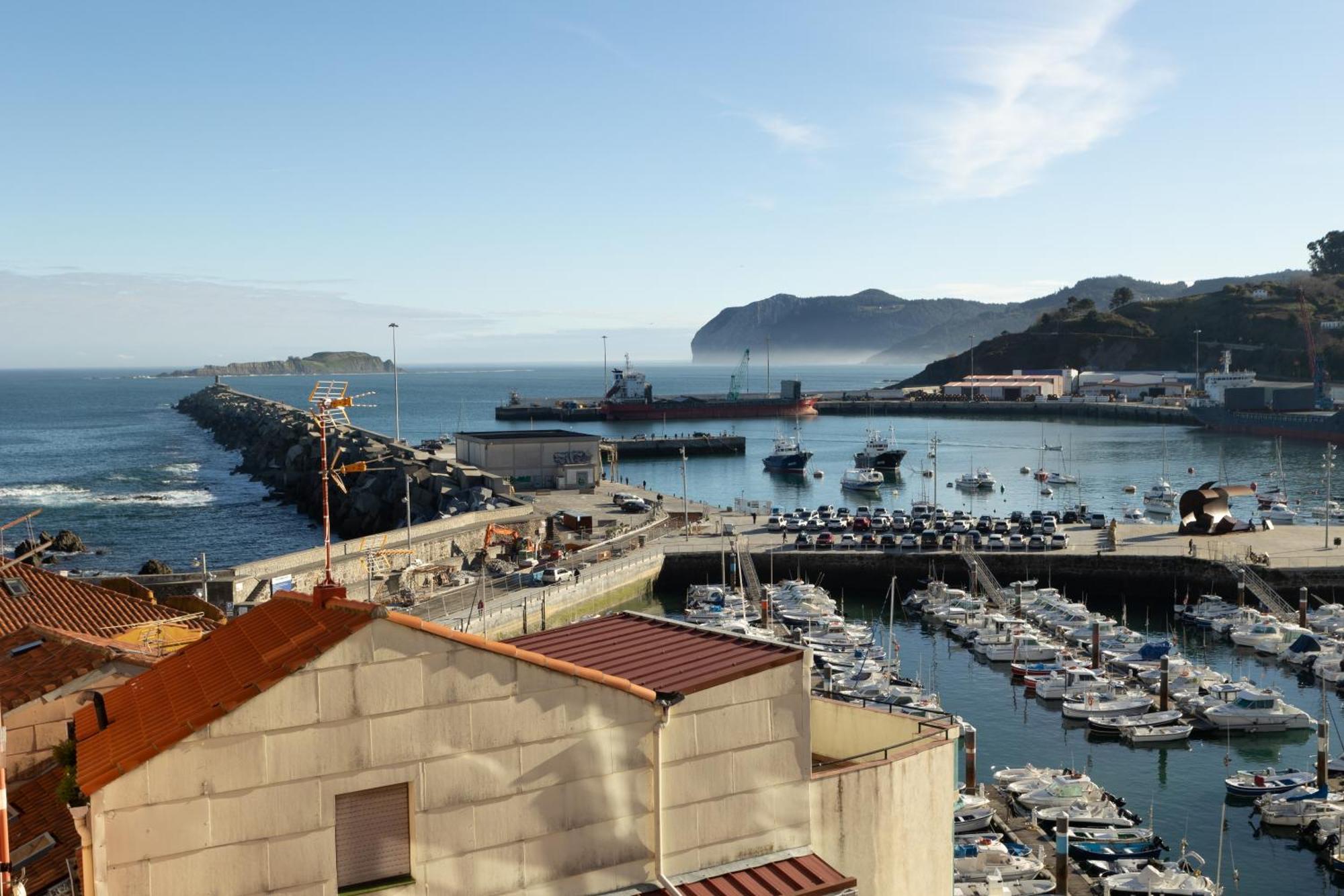 Apartamentos Bermeo, Museoa エクステリア 写真